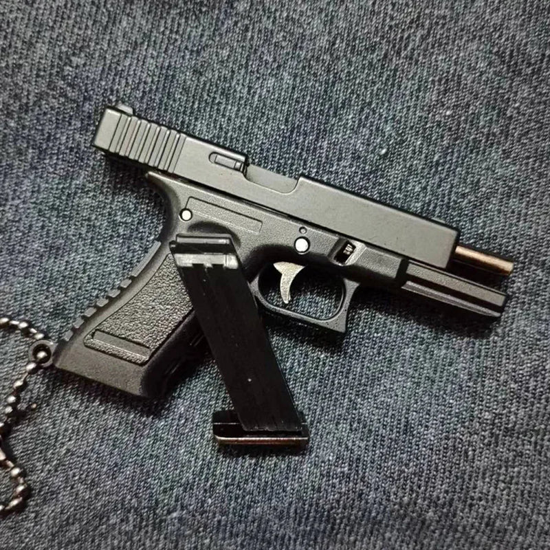 PUBG Jedi 1:3 Mini g17 Pistol Model Detachable Free Assembly Alloy Toy Gun Keychain Fidget Toy for Boy Collection Gift