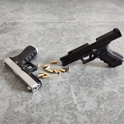 Alloy 1:3 Pistol Keychain Mini Glock 17 Model Toy Gun  Assemble Disassemble Jedi Survival Pistols For Adult Kids Gift