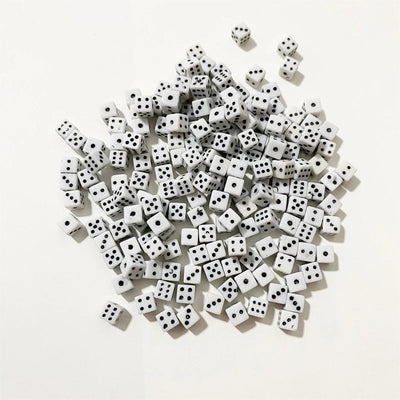 100Pcs 5*5*5mm Mini D6 Acrylic Gaming Right Angle Point Dice Standard Six Sided Cube For Board Game accessories