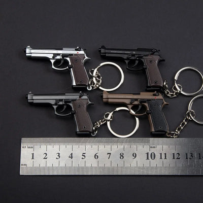 Alloy 1:4 92F Pistol Portable Toy Gun Model Detachable Keychain Fidget Toy for Boy Collection Adults Gift