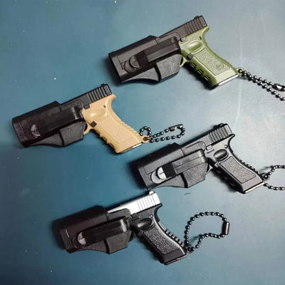 1:3 G17 G17 Model With Holster Mini Toy Gun Detachable DIY Semi-alloy Keychain Pendant Ornaments Children's Toy Pistol